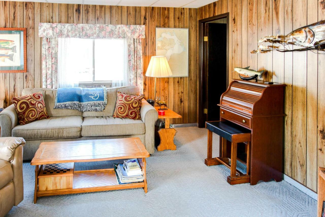 Scenic Bay Float Home Hideaway Athol 외부 사진