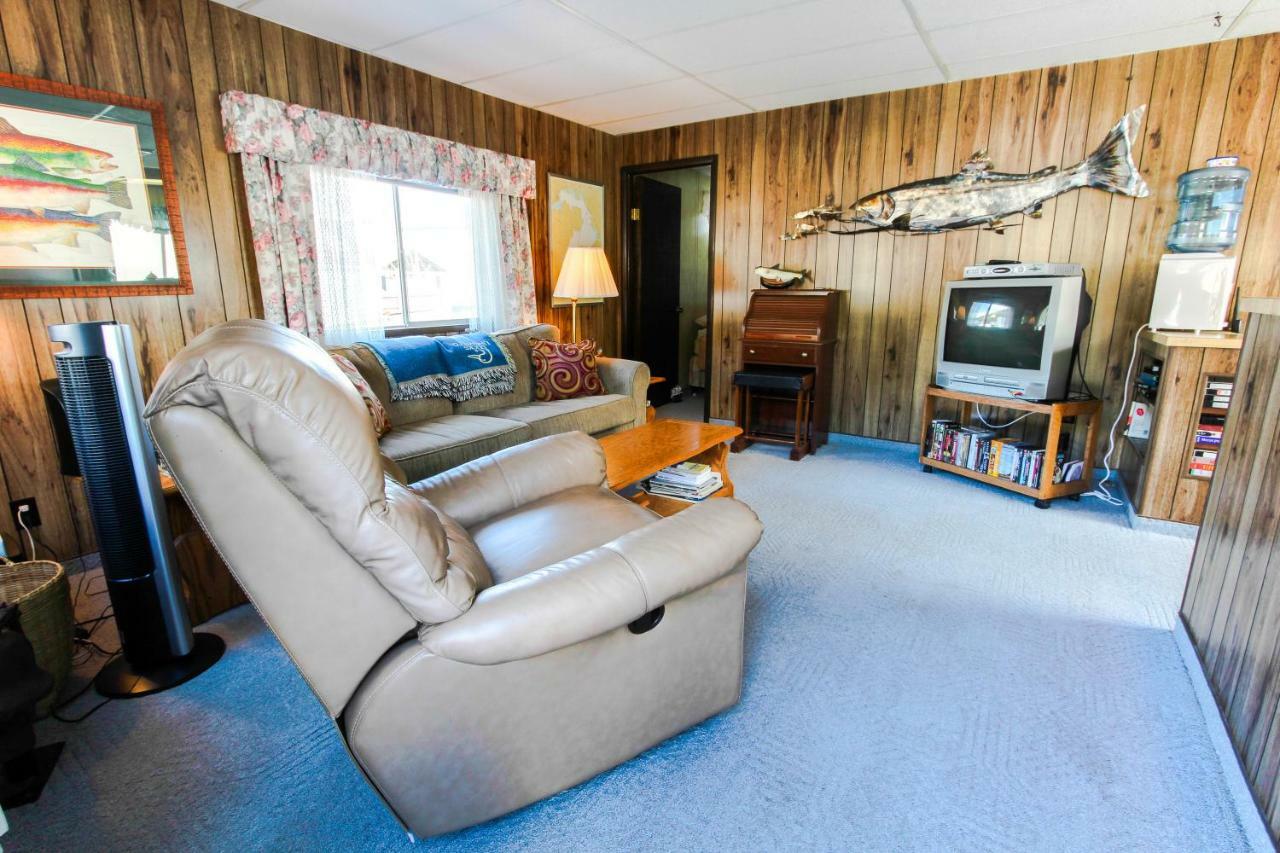 Scenic Bay Float Home Hideaway Athol 외부 사진