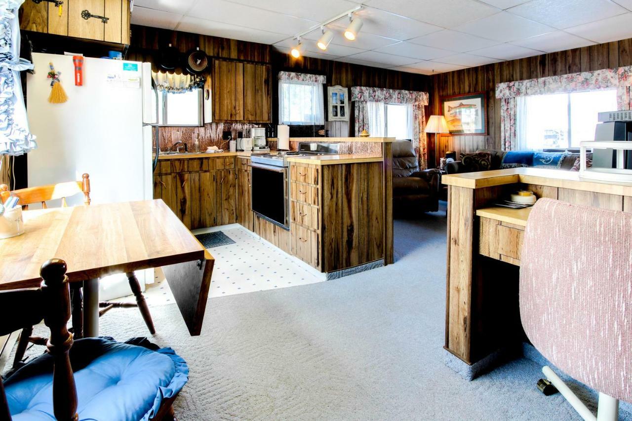 Scenic Bay Float Home Hideaway Athol 외부 사진