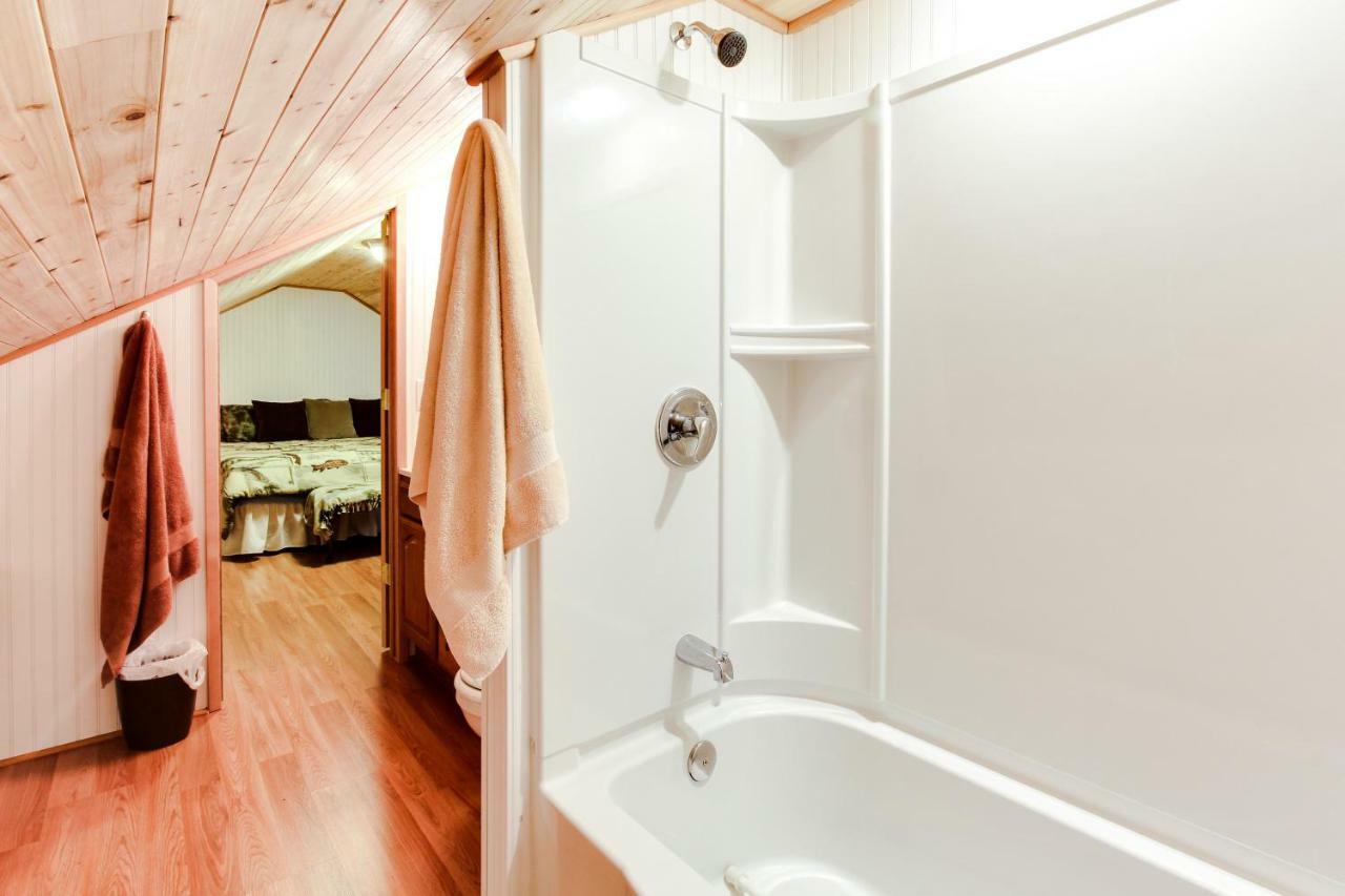 Scenic Bay Float Home Hideaway Athol 외부 사진